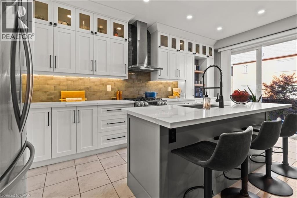 100 Celano Drive, Waterdown, Ontario  L8B 1V2 - Photo 11 - 40773532