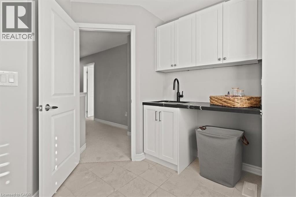 100 Celano Drive, Waterdown, Ontario  L8B 1V2 - Photo 22 - 40773532