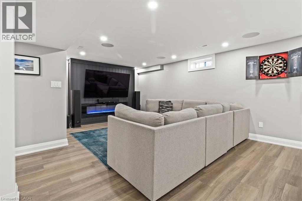 100 Celano Drive, Waterdown, Ontario  L8B 1V2 - Photo 39 - 40773532