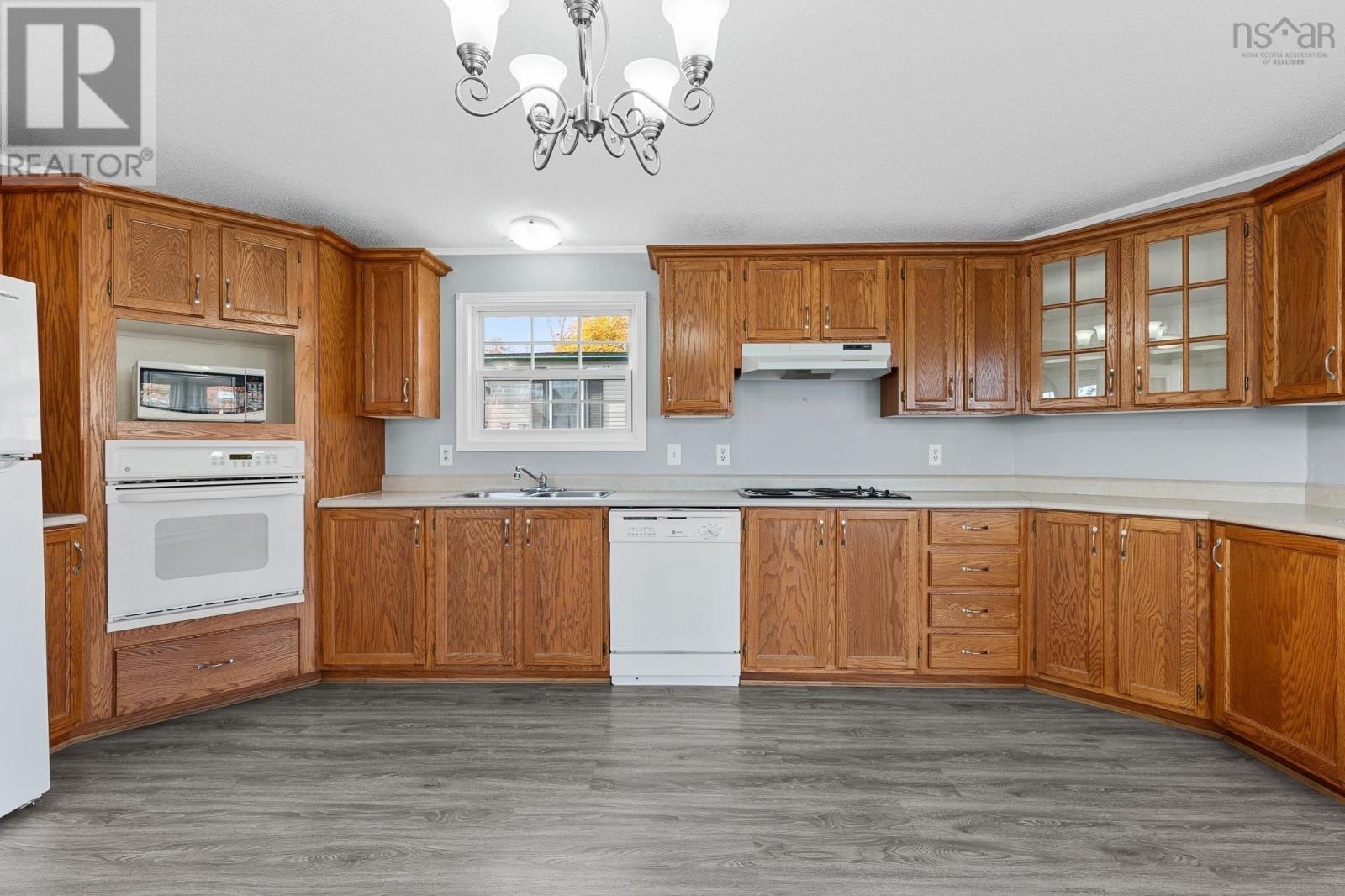 13 Eighth Street, Lucasville, Nova Scotia  B4B 0C9 - Photo 5 - 202525921