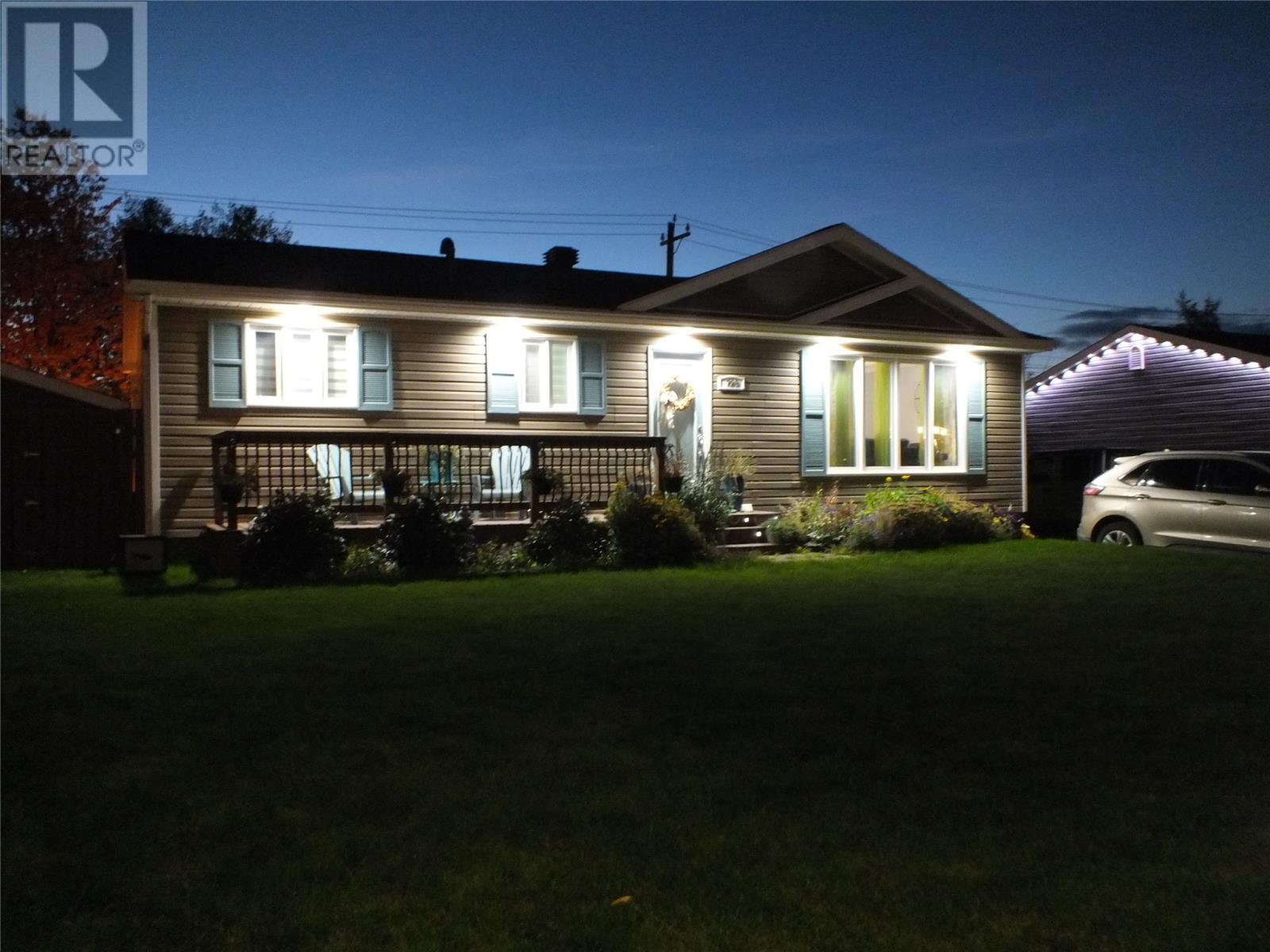 723 Tamarack Drive, Labrador City, Newfoundland & Labrador  A2V 2M2 - Photo 2 - 1291988