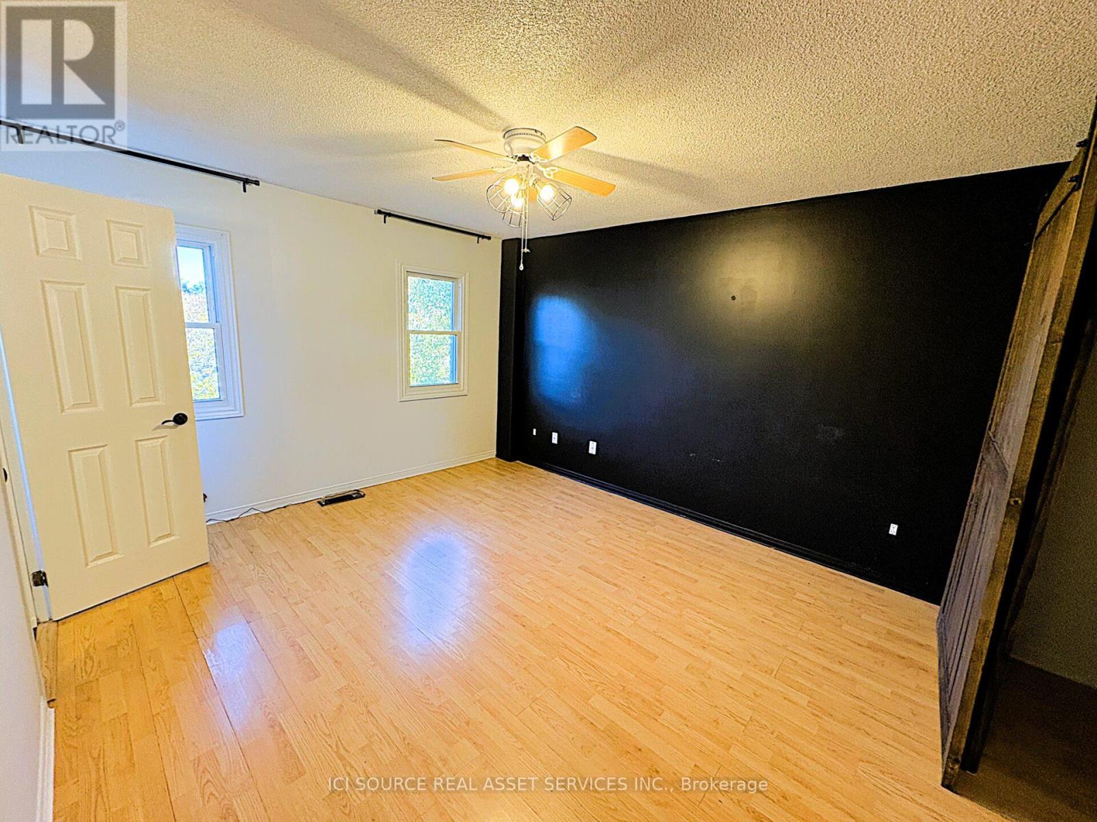 20 Corrie Crescent, Essa (Angus), Ontario  L0M 1B3 - Photo 10 - N12485024