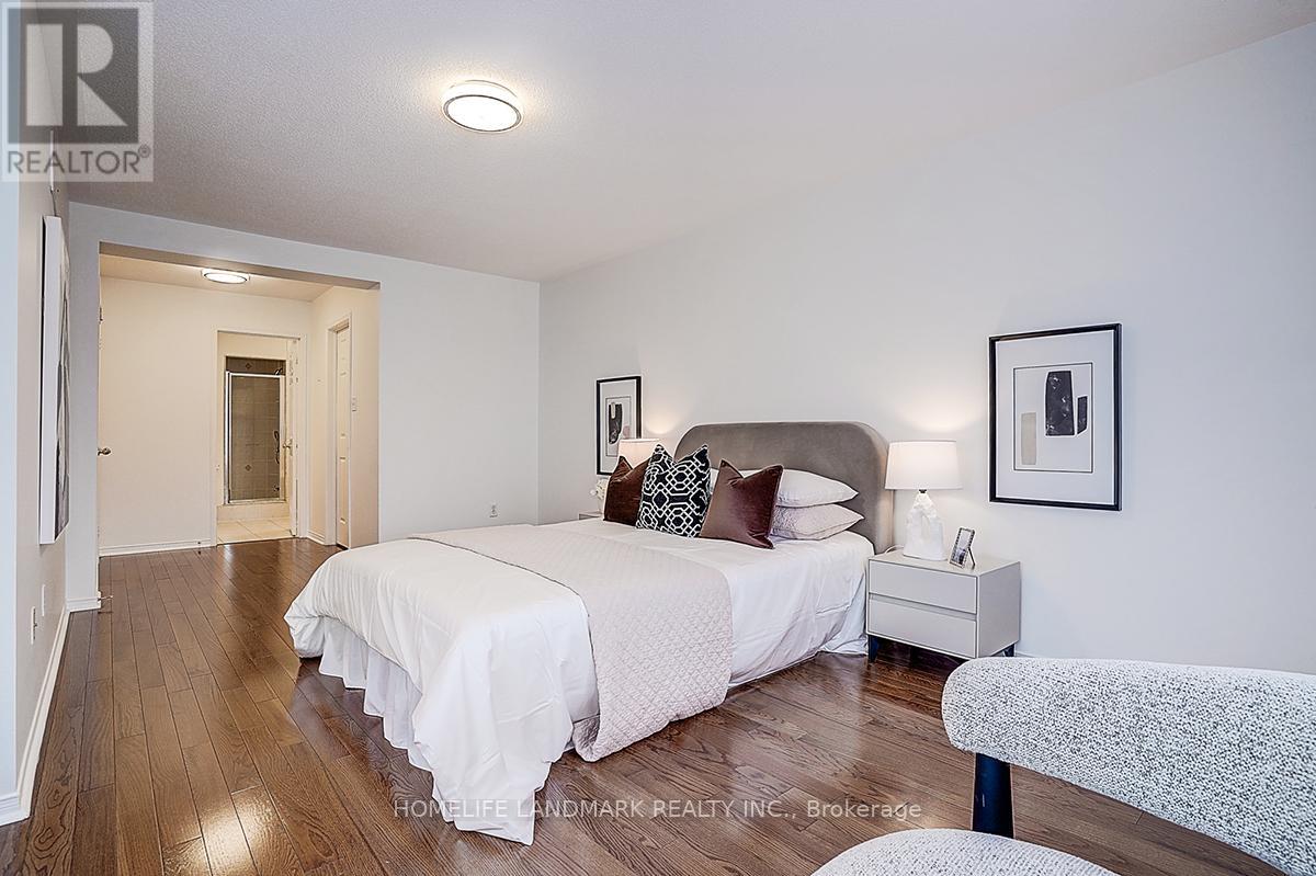 21 Raintree Drive, Markham, Ontario  L3R 5T9 - Photo 21 - N12485034