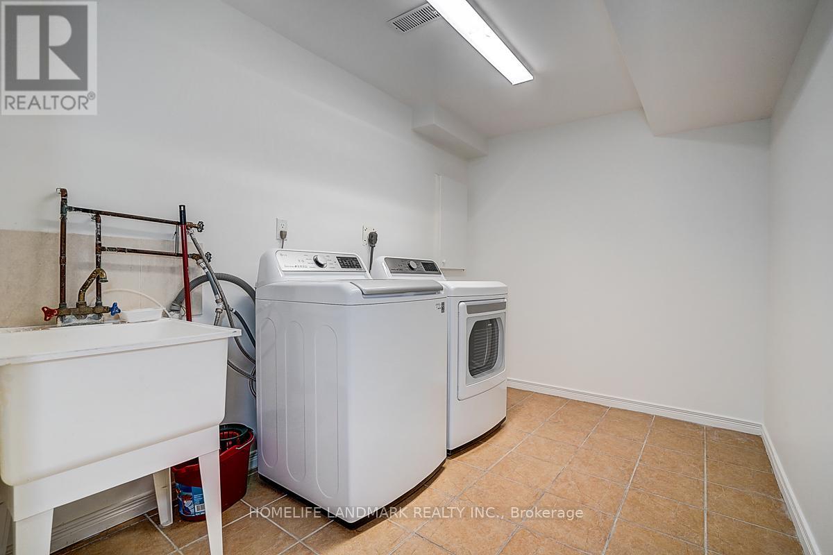 21 Raintree Drive, Markham, Ontario  L3R 5T9 - Photo 35 - N12485034