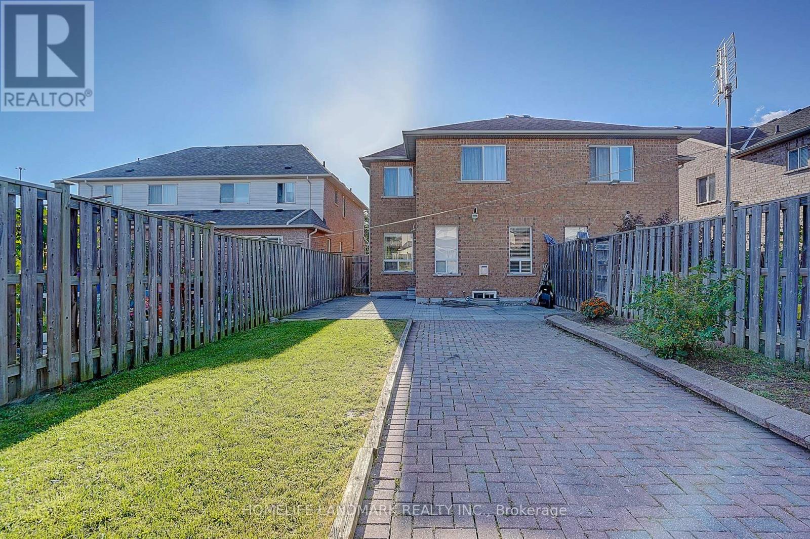 21 Raintree Drive, Markham, Ontario  L3R 5T9 - Photo 36 - N12485034