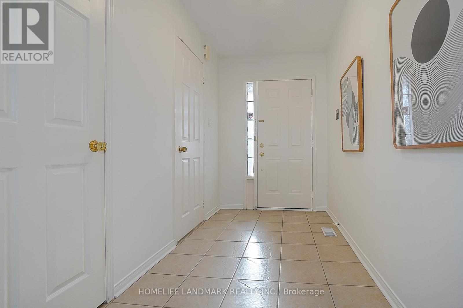 21 Raintree Drive, Markham, Ontario  L3R 5T9 - Photo 4 - N12485034