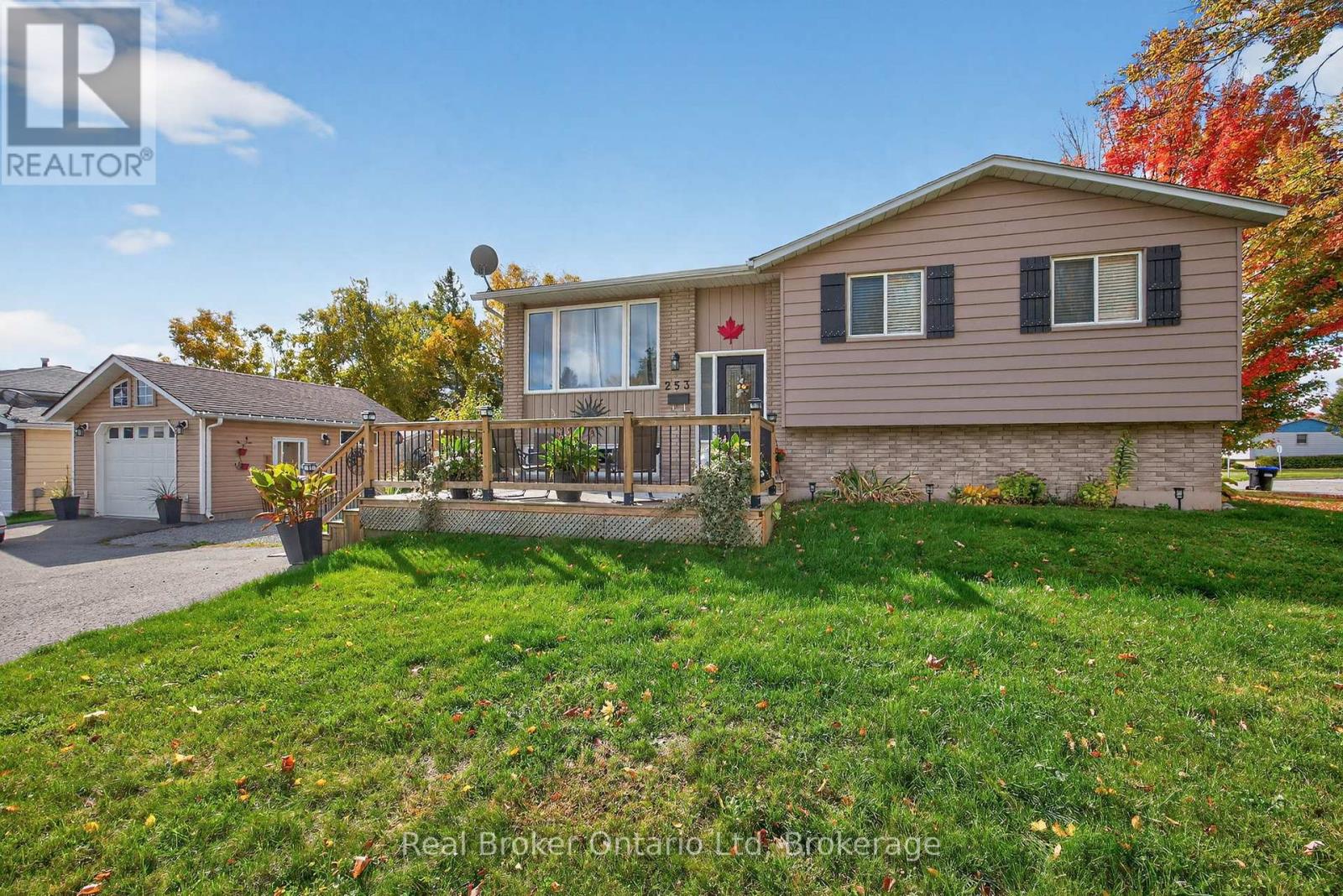 253 Lescaut Road, Midland, Ontario  L4R 4S3 - Photo 4 - S12485061