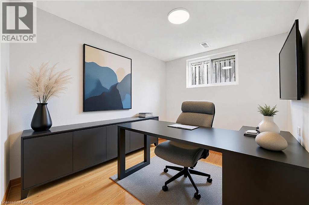 215 Dewitt Road, Stoney Creek, Ontario  L8E 2S9 - Photo 11 - 40782440