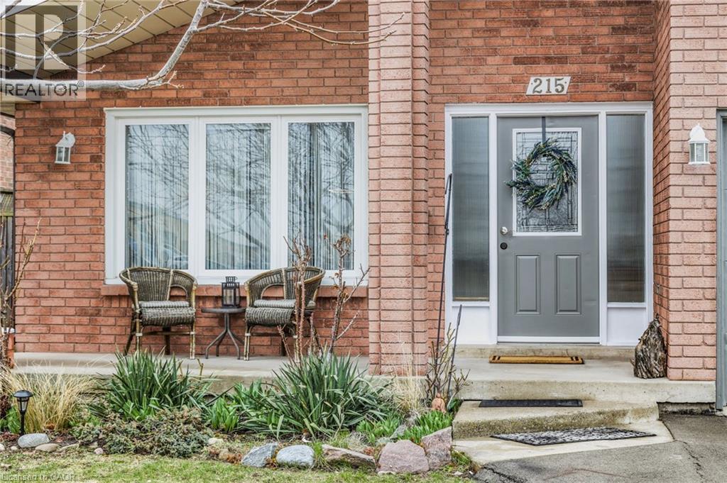 215 Dewitt Road, Stoney Creek, Ontario  L8E 2S9 - Photo 2 - 40782440