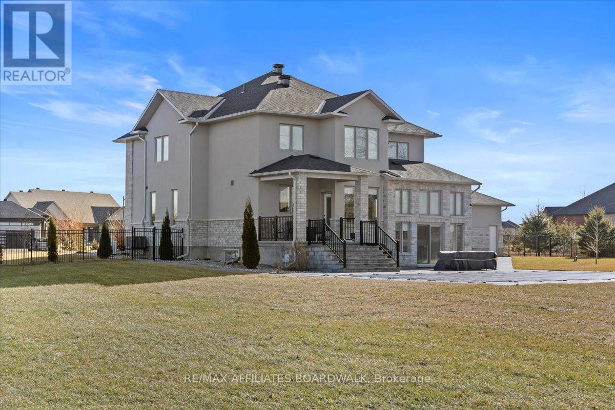 724 Mcmanus Avenue, Ottawa, Ontario  K4M 0B2 - Photo 45 - X12046105