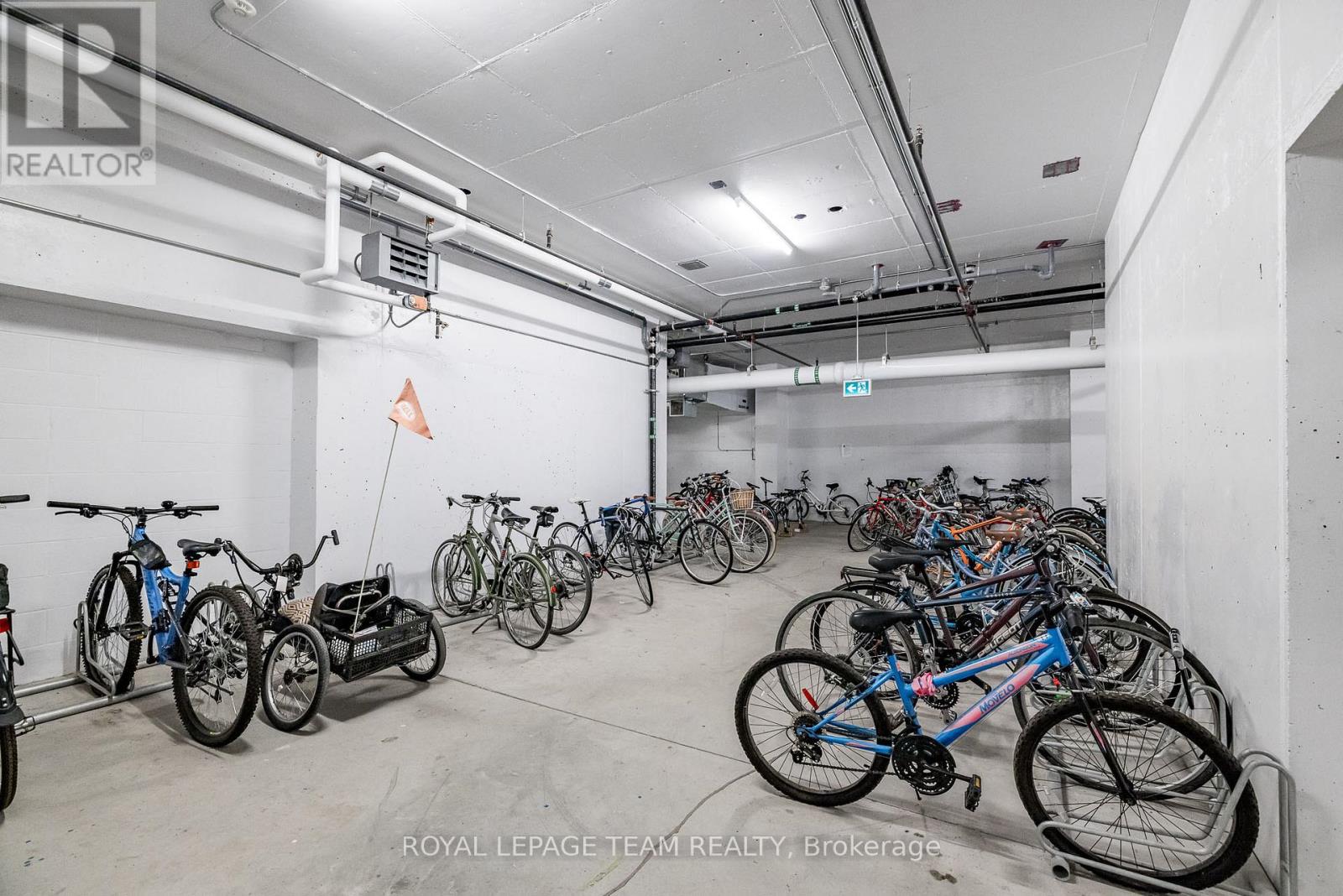 709 Richmond Road, Ottawa, Ontario  K2A 3W9 - Photo 38 - X12485052