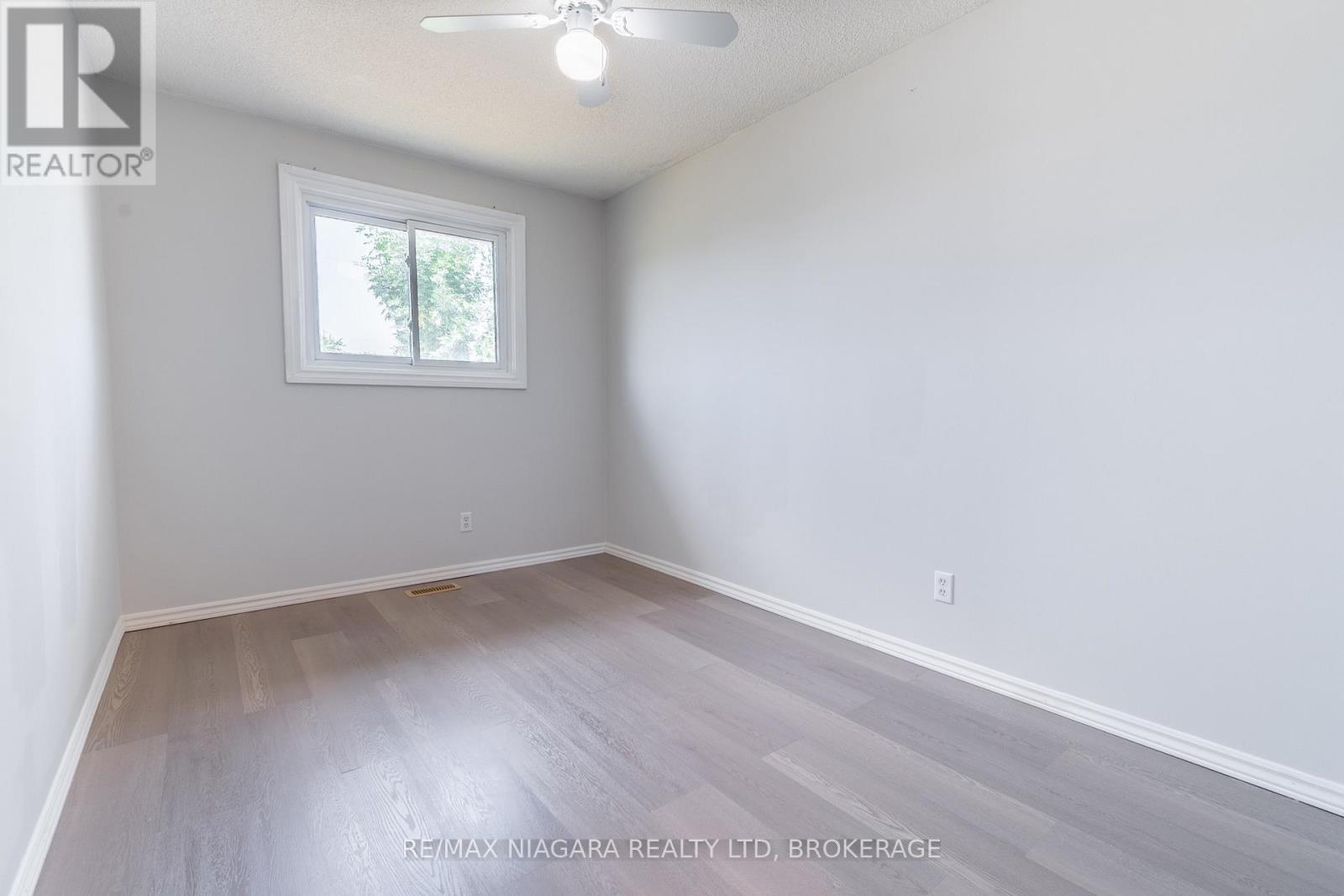 49 Autumn Place W, St. Catharines, Ontario  L2P 2W6 - Photo 10 - X12485055