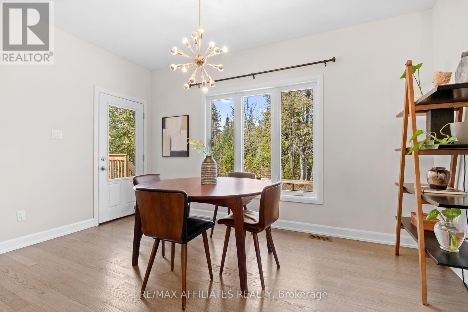 400 Cinnamon Crescent, Ottawa, Ontario  K0A 2H0 - Photo 15 - X12317728