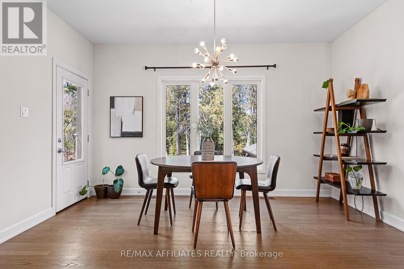 400 Cinnamon Crescent, Ottawa, Ontario  K0A 2H0 - Photo 18 - X12317728