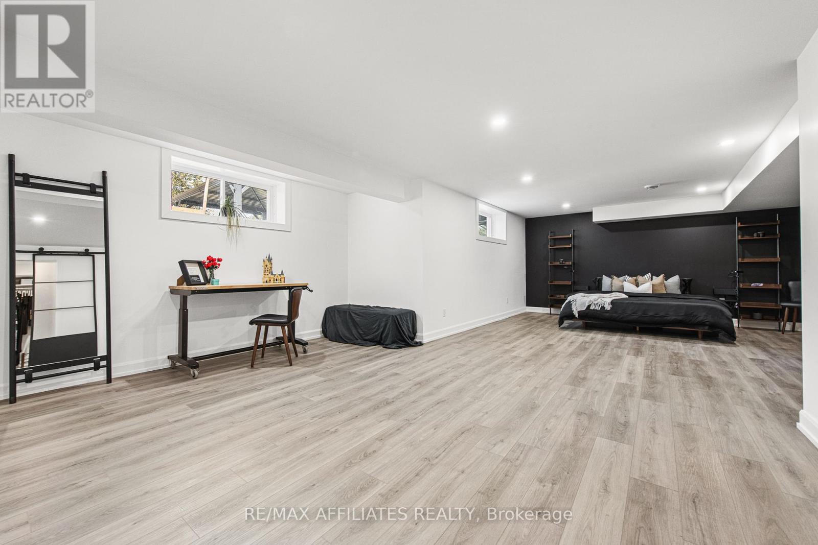 400 Cinnamon Crescent, Ottawa, Ontario  K0A 2H0 - Photo 34 - X12317728