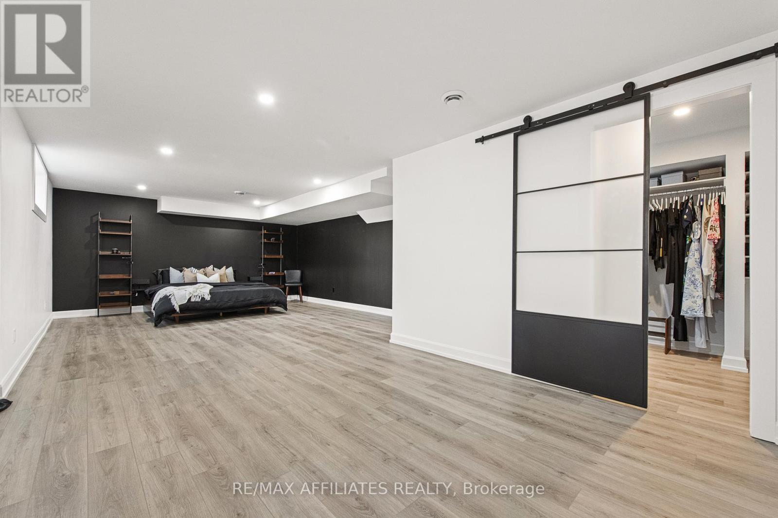 400 Cinnamon Crescent, Ottawa, Ontario  K0A 2H0 - Photo 35 - X12317728