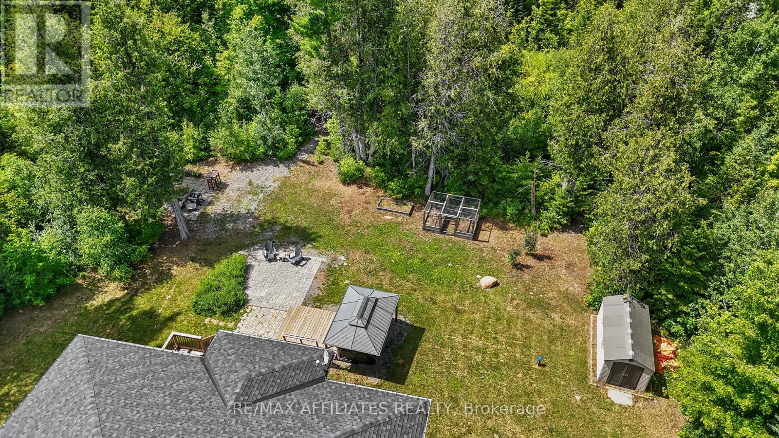 400 Cinnamon Crescent, Ottawa, Ontario  K0A 2H0 - Photo 45 - X12317728