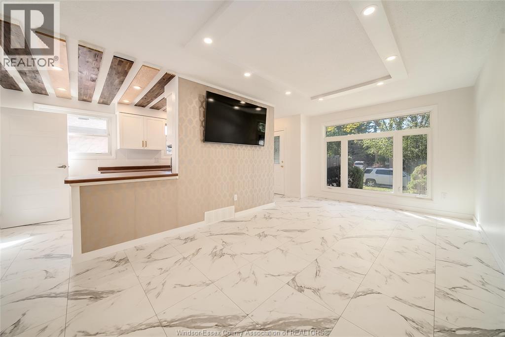 9482 Ryerson, Windsor, Ontario  N8R 1V5 - Photo 13 - 25027266