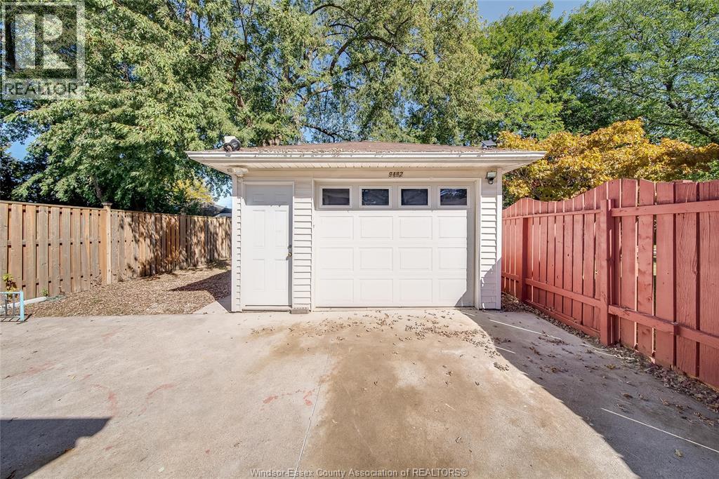 9482 Ryerson, Windsor, Ontario  N8R 1V5 - Photo 43 - 25027266