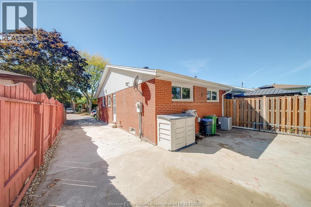 9482 Ryerson, Windsor, Ontario  N8R 1V5 - Photo 44 - 25027266