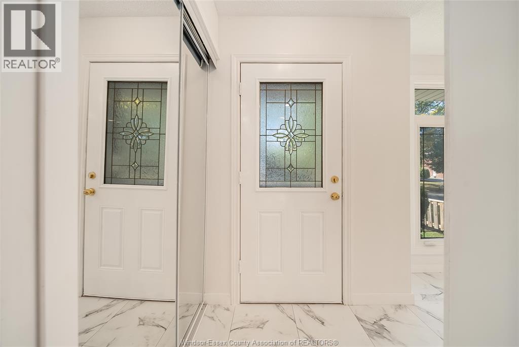 9482 Ryerson, Windsor, Ontario  N8R 1V5 - Photo 7 - 25027266