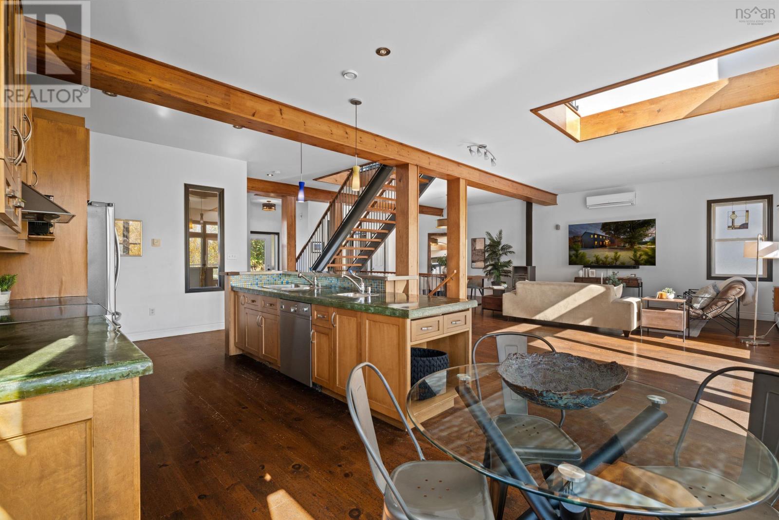 6880 Quinpool Road, Halifax, Nova Scotia  B3L 1C4 - Photo 14 - 202526719