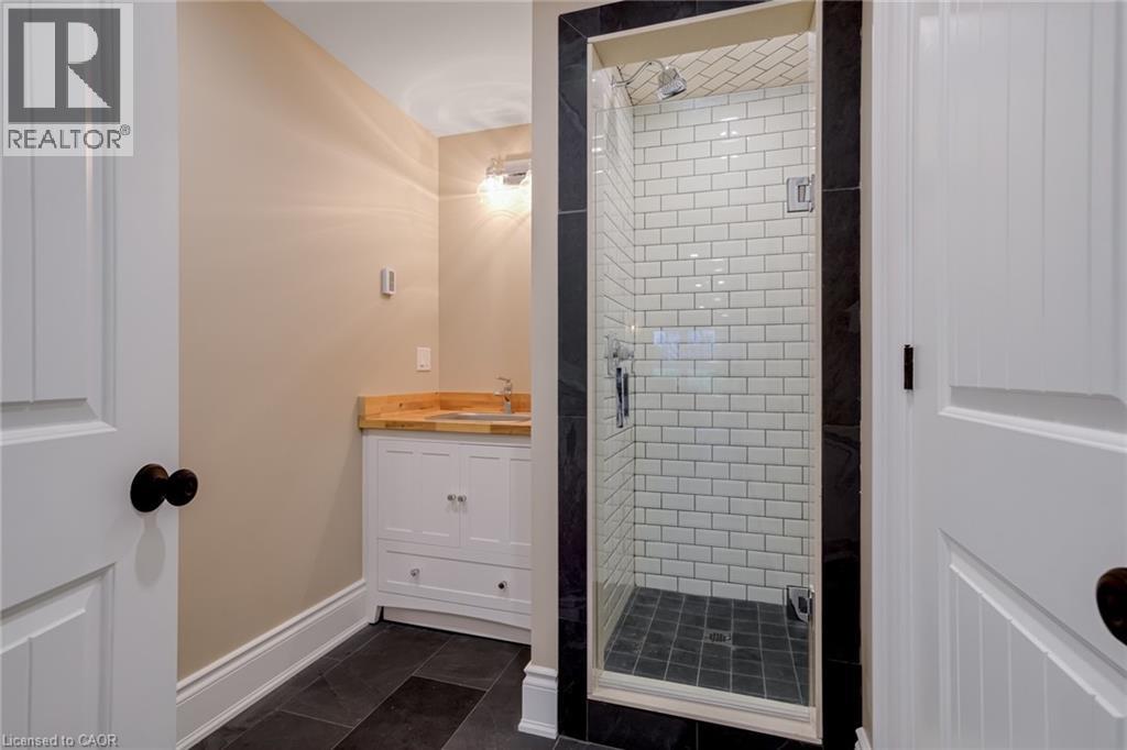 1041 8th Concession Road W, Flamborough, Ontario  N0B 2J0 - Photo 33 - 40765712