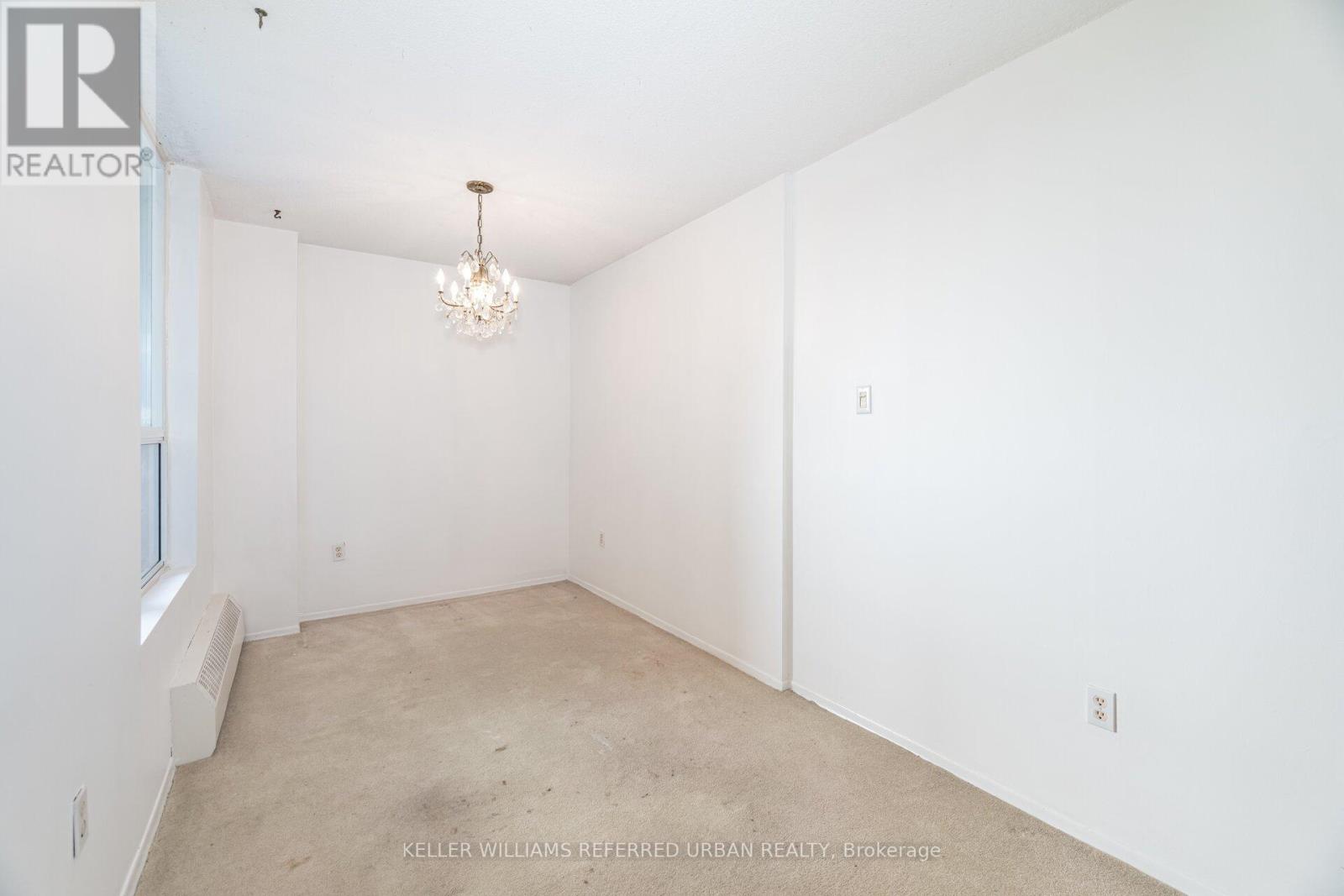 404 - 1515 Lakeshore Road E, Mississauga, Ontario  L5E 3E3 - Photo 13 - W12414774