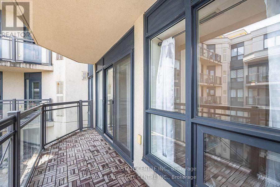 616 - 872 Sheppard Avenue W, Toronto, Ontario  M3H 5V5 - Photo 17 - C12485051