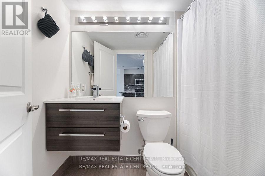 616 - 872 Sheppard Avenue W, Toronto, Ontario  M3H 5V5 - Photo 24 - C12485051