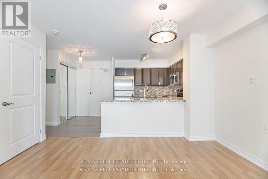 616 - 872 Sheppard Avenue W, Toronto, Ontario  M3H 5V5 - Photo 9 - C12485051