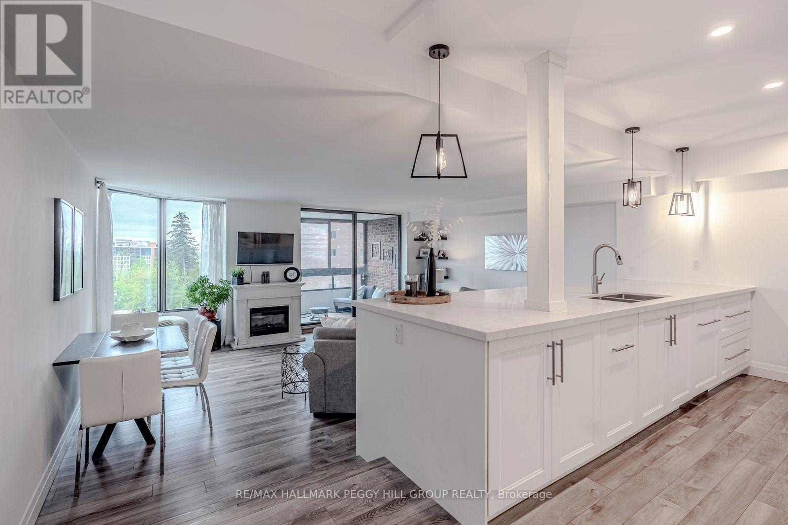 504 - 181 Collier Street, Barrie, Ontario  L4M 5L6 - Photo 3 - S12463041