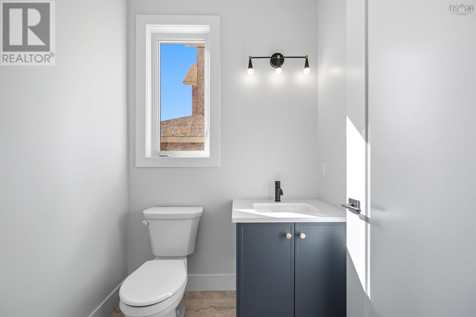 21 Pearlgarden Close, Dartmouth, Nova Scotia  B2X 0C3 - Photo 3 - 202525855