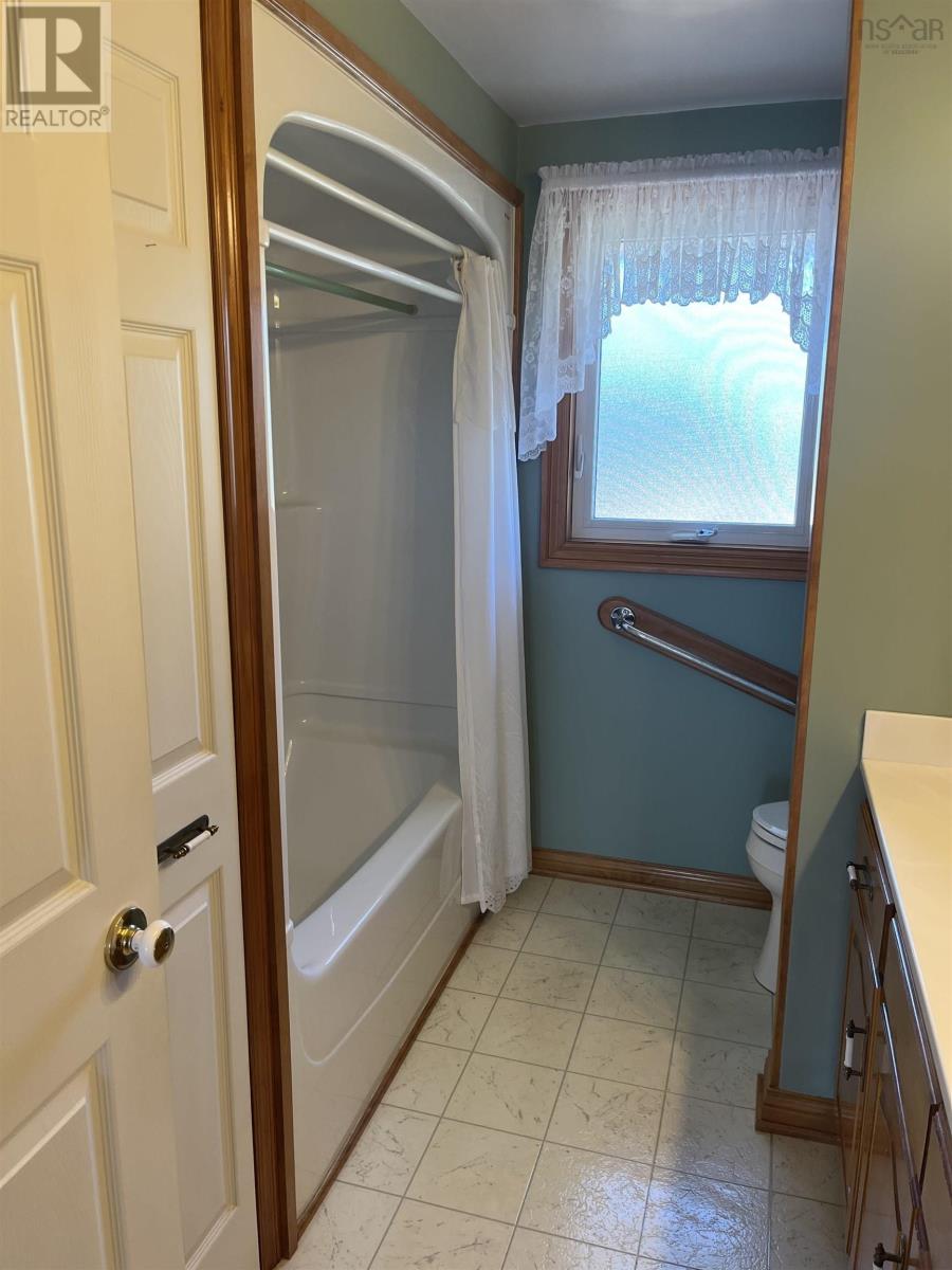 31 Allen Street, Glace Bay, Nova Scotia  B1A 1X7 - Photo 16 - 202514321