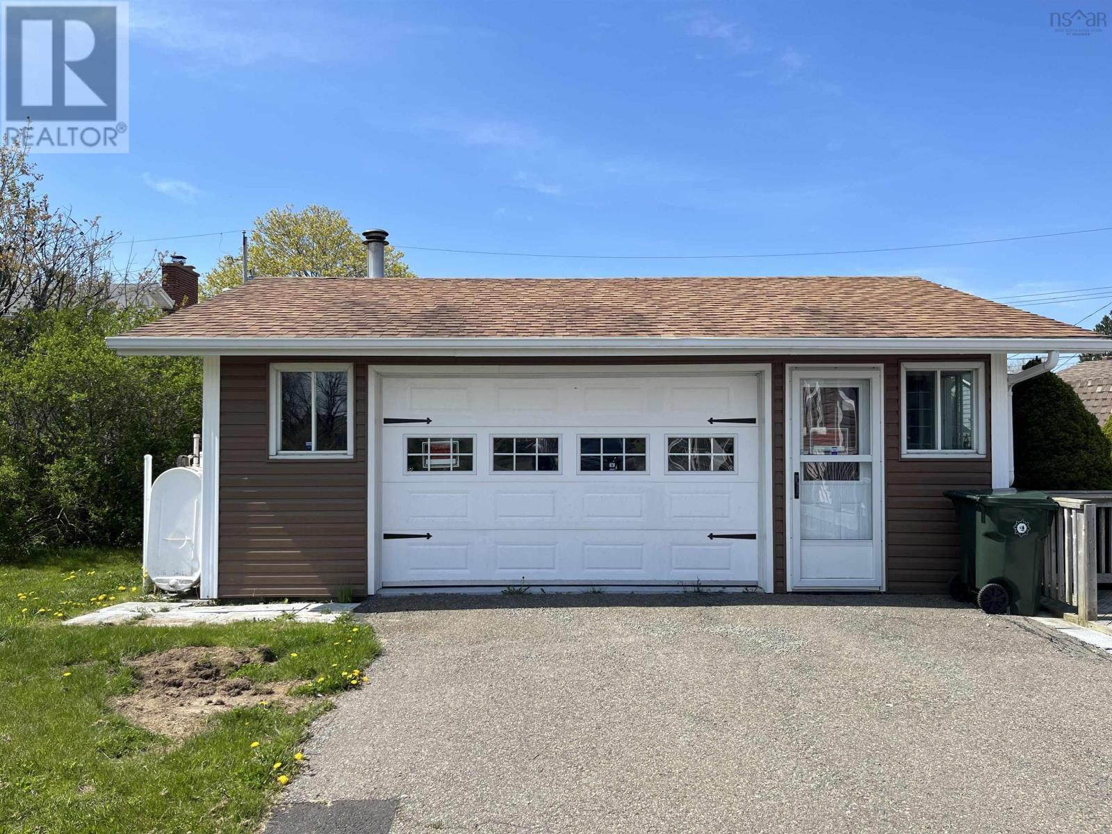 31 Allen Street, Glace Bay, Nova Scotia  B1A 1X7 - Photo 6 - 202514321