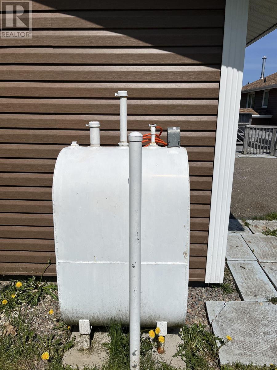 31 Allen Street, Glace Bay, Nova Scotia  B1A 1X7 - Photo 33 - 202514321