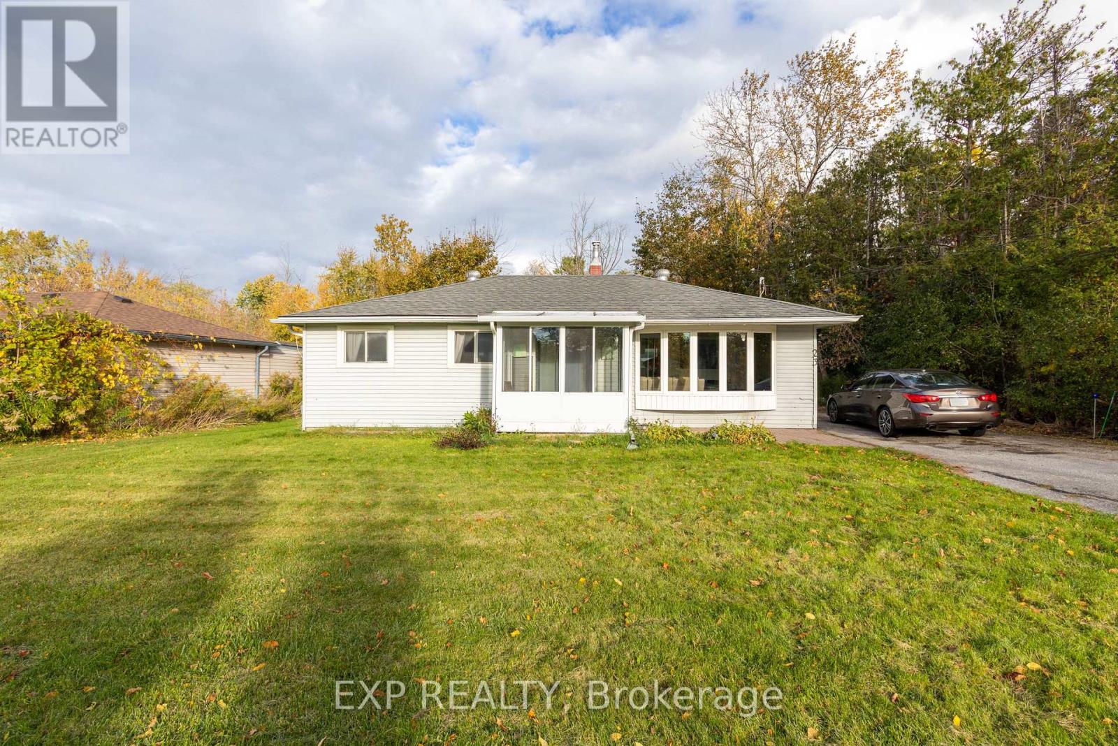 23 GREW BOULEVARD, Georgina, Ontario