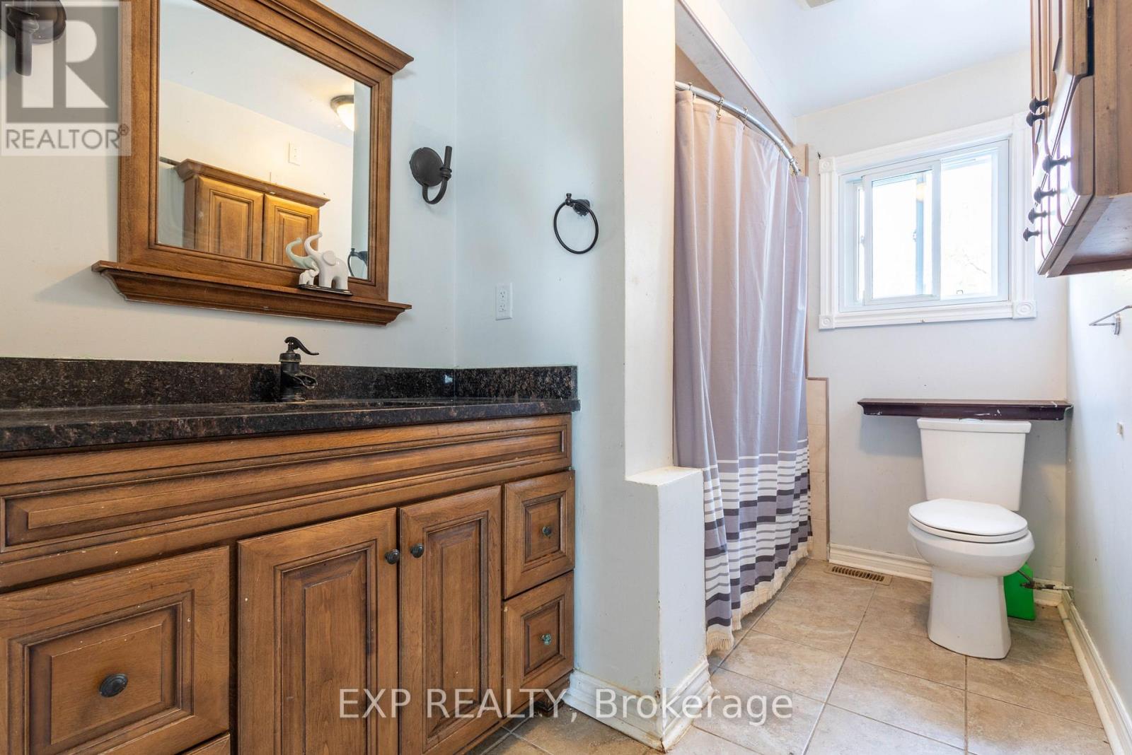 23 Grew Boulevard, Georgina, Ontario  L0E 1L0 - Photo 14 - N12485059