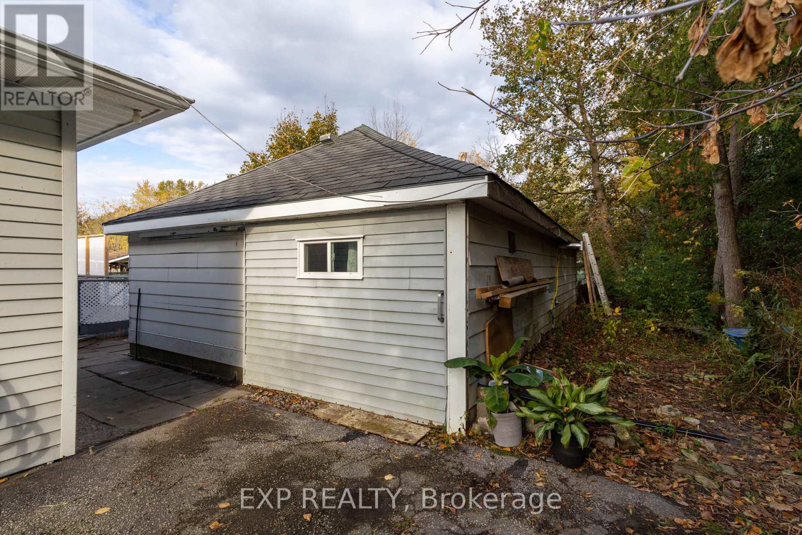 23 Grew Boulevard, Georgina, Ontario  L0E 1L0 - Photo 22 - N12485059