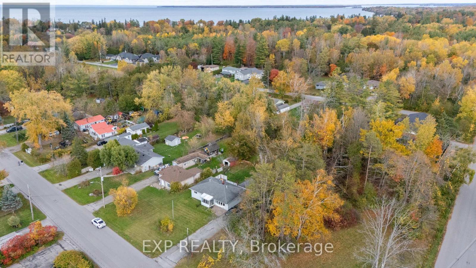 23 Grew Boulevard, Georgina, Ontario  L0E 1L0 - Photo 24 - N12485059