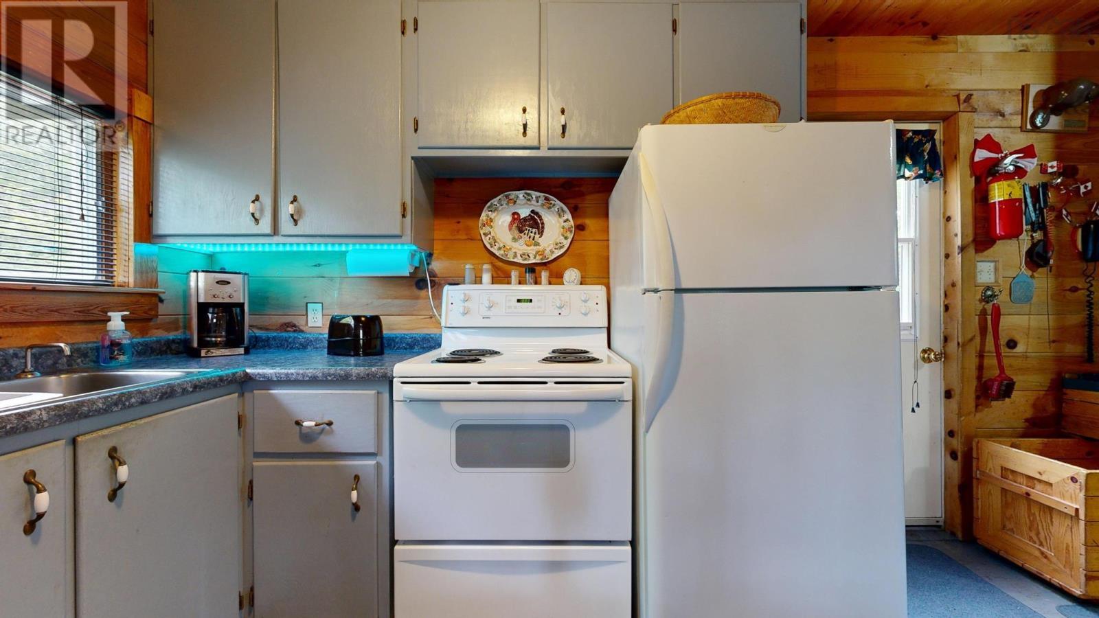 190 Chipman Lane, Waterloo Lake, Nova Scotia  B0S 1P0 - Photo 7 - 202526714