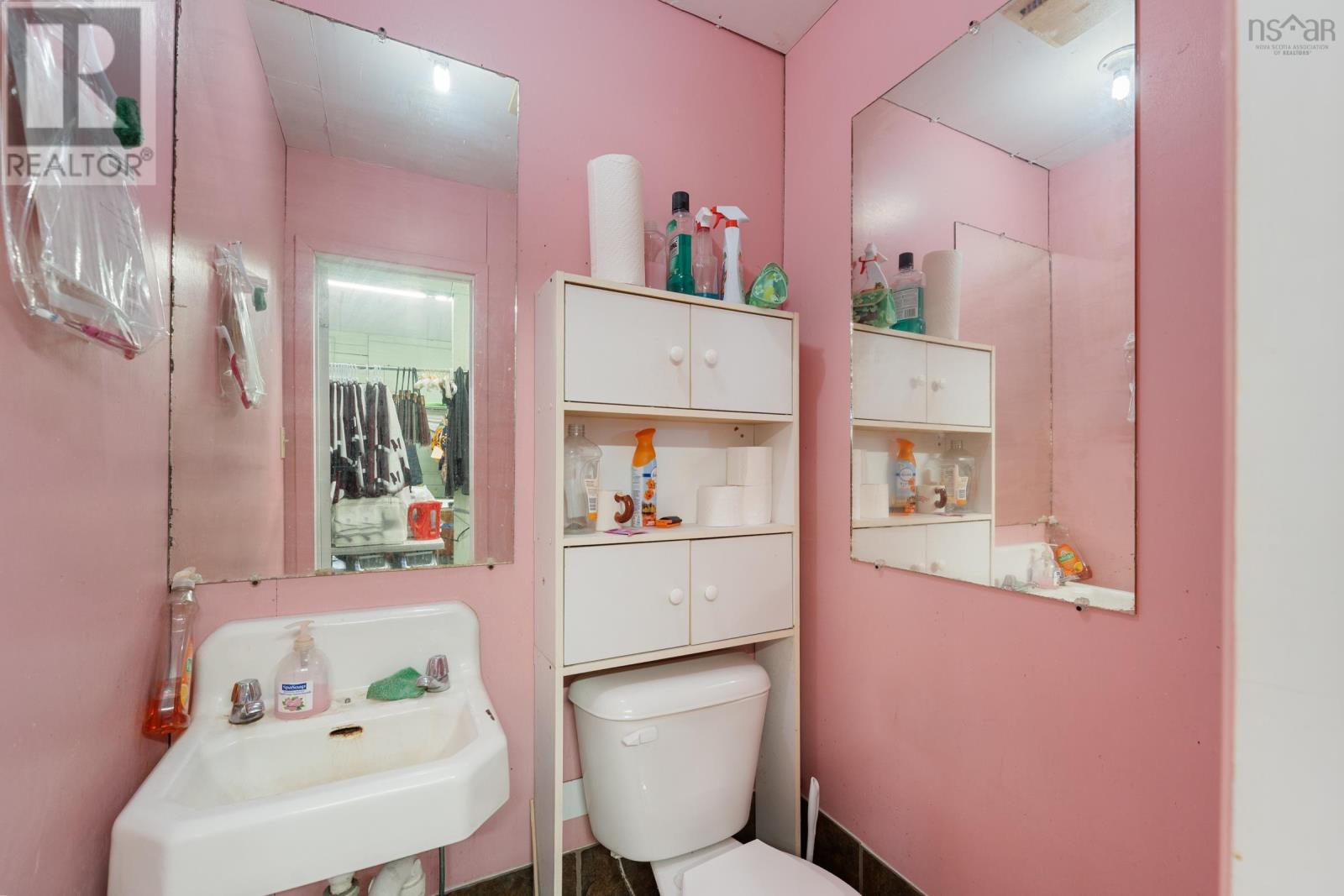 610 Main Street, Yarmouth, Nova Scotia  B5A 1J9 - Photo 11 - 202526418