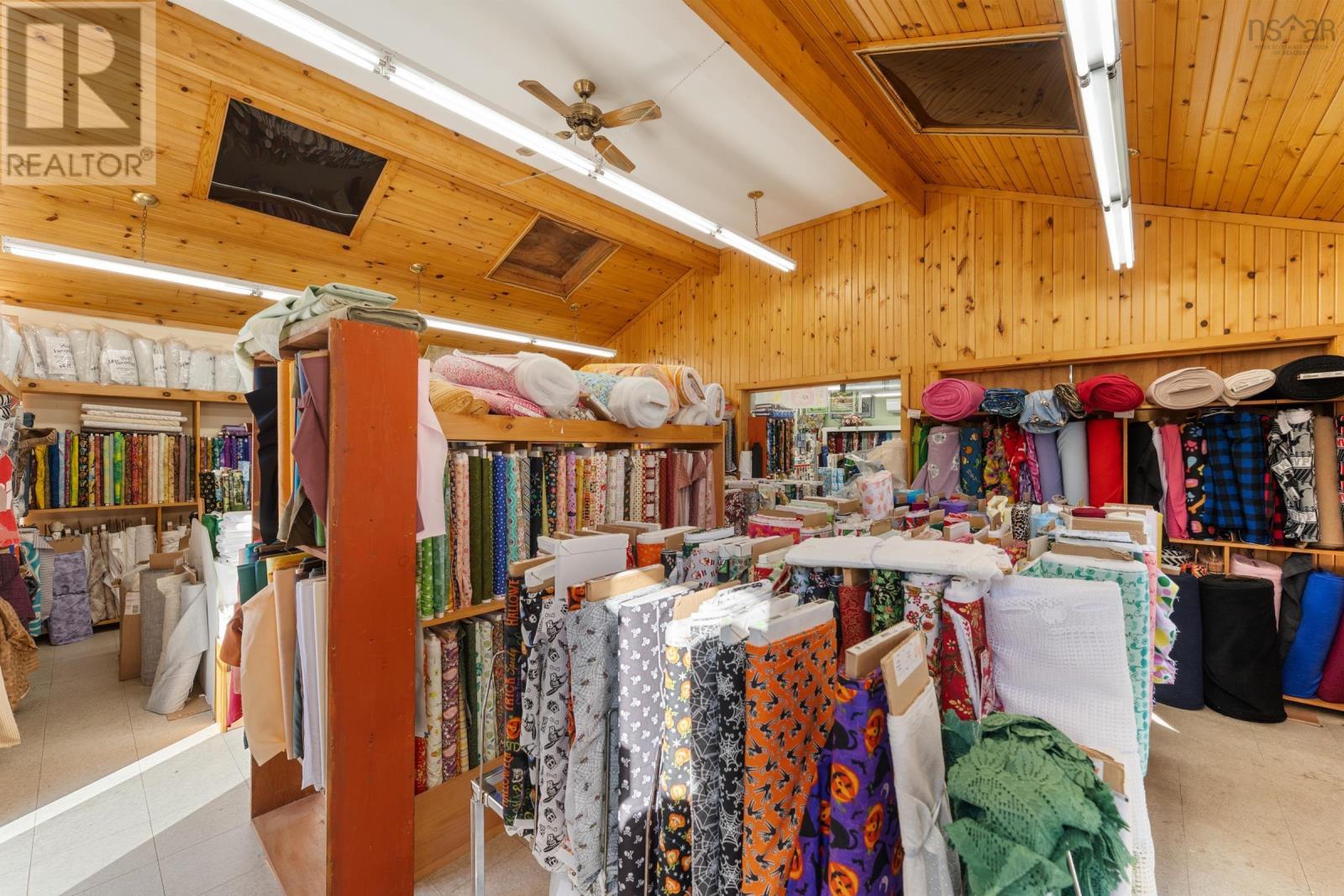 610 Main Street, Yarmouth, Nova Scotia  B5A 1J9 - Photo 4 - 202526418