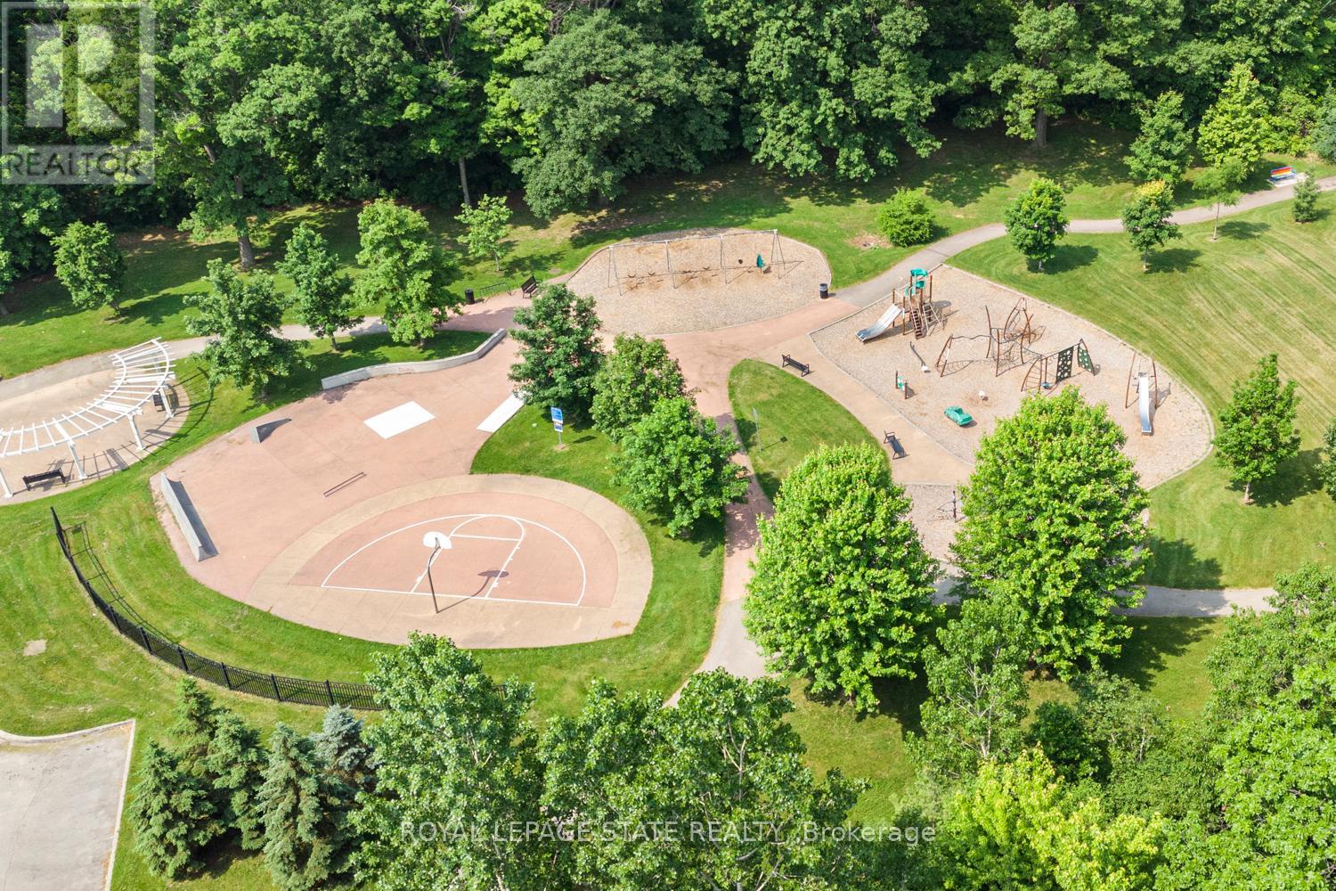 2278 Mount Forest Drive, Burlington, Ontario  L7P 1J2 - Photo 39 - W12484761