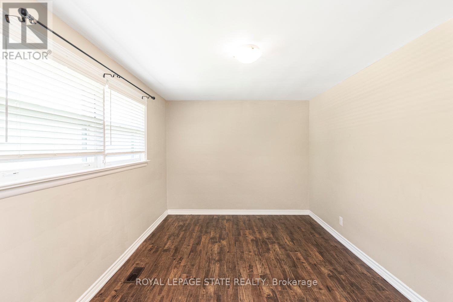 2278 Mount Forest Drive, Burlington, Ontario  L7P 1J2 - Photo 18 - W12484761