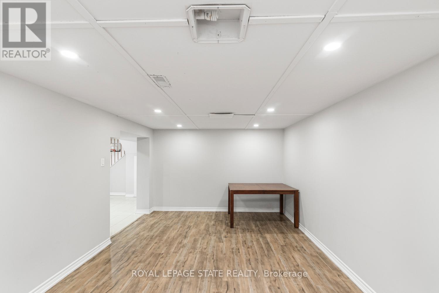 2278 Mount Forest Drive, Burlington, Ontario  L7P 1J2 - Photo 37 - W12484761