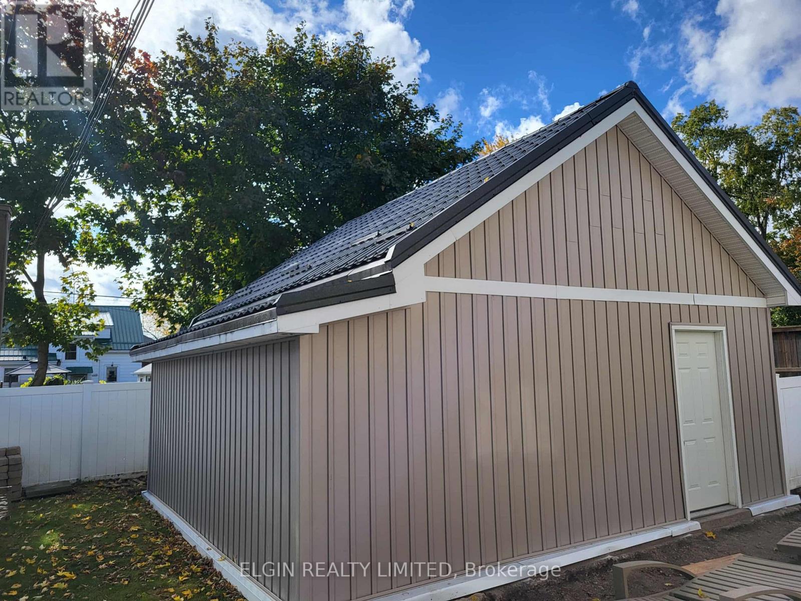 119 Erie Street, St. Thomas, Ontario  N5R 2N1 - Photo 13 - X12476459