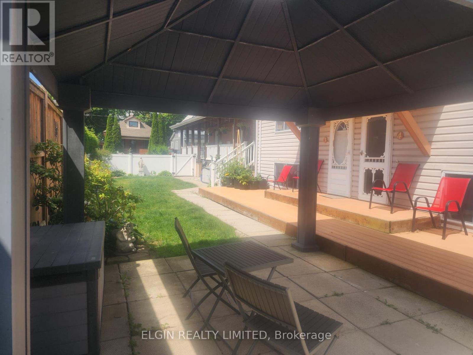 119 Erie Street, St. Thomas, Ontario  N5R 2N1 - Photo 11 - X12476459