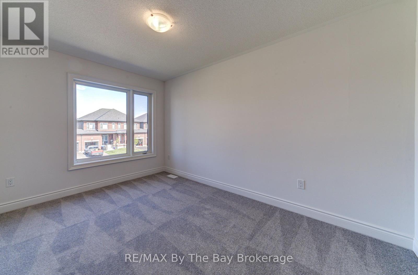 42 Lisa Street, Wasaga Beach, Ontario  L9Z 1J9 - Photo 30 - S12485091
