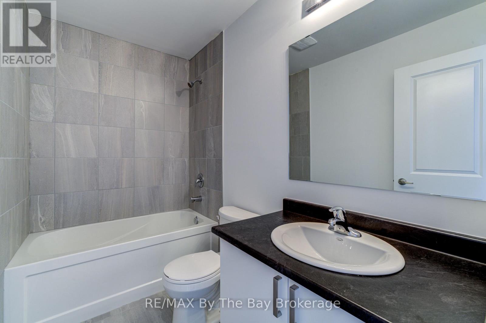 42 Lisa Street, Wasaga Beach, Ontario  L9Z 1J9 - Photo 32 - S12485091